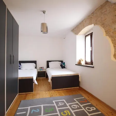 בית נופש House Adriana *
